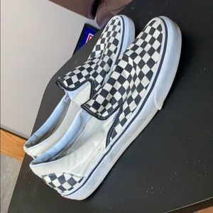 Men’s checkered vans